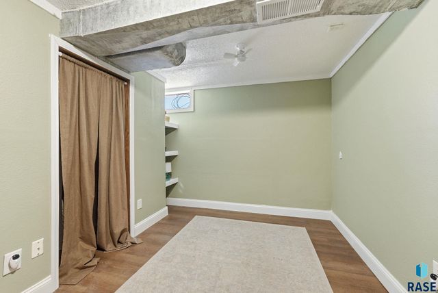 519 N Saint Paul Ave Avenue, Sioux Falls, SD 57103