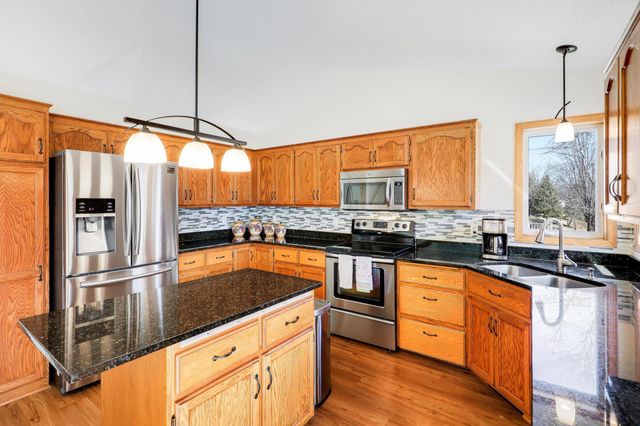 2517 Edinbrook Terrace, Brooklyn Park, MN 55443