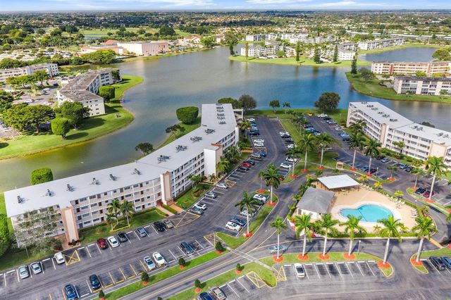 4064 Cornwall D, Boca Raton, FL 33434