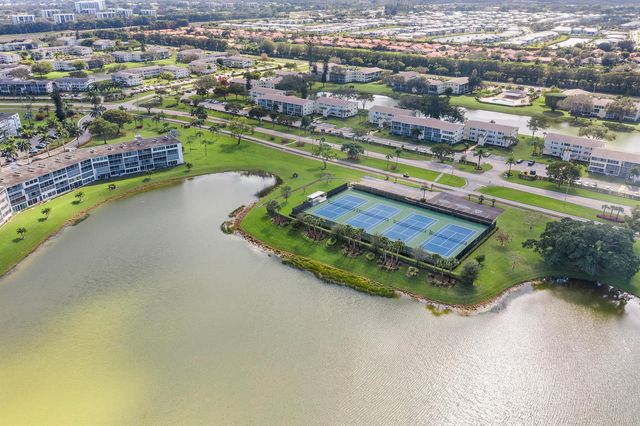 4064 Cornwall D, Boca Raton, FL 33434