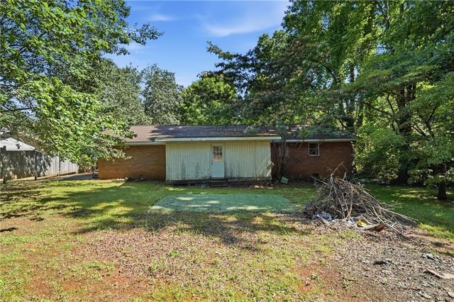 200 Ridgewood Drive, Cleveland, GA 30528