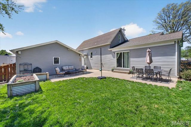 303 E Church Street, Mascoutah, IL 62258