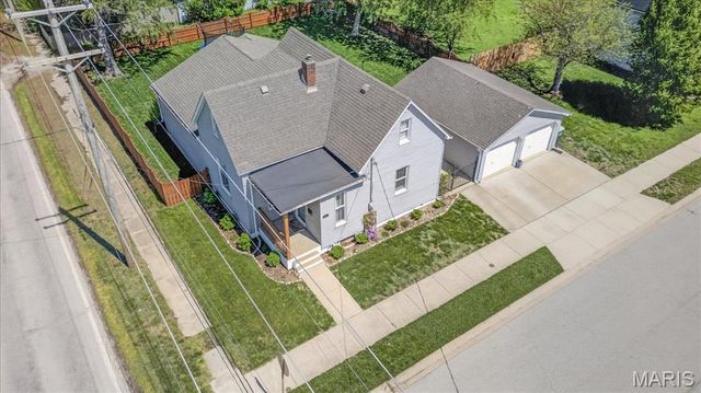 303 E Church Street, Mascoutah, IL 62258