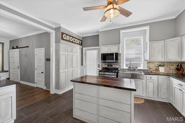 303 E Church Street, Mascoutah, IL 62258
