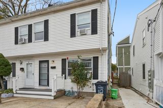 19 Delford St, Boston, MA 02131