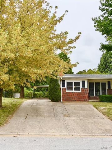 76 Ruth Drive, St Charles, MO 63301