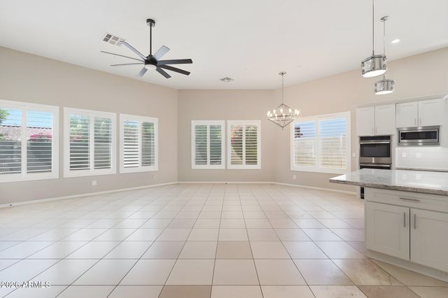 7673 E CALLE DE LAS BRISAS --, Scottsdale, AZ 85255