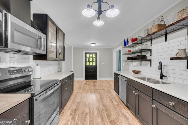 1472 Hollywood Hwy, Clarkesville, GA 30523