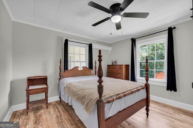 1472 Hollywood Hwy, Clarkesville, GA 30523