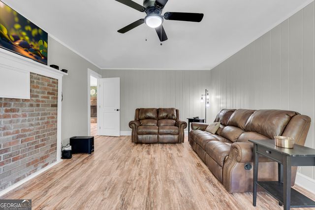 1472 Hollywood Hwy, Clarkesville, GA 30523