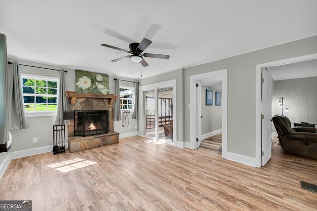 1472 Hollywood Hwy, Clarkesville, GA 30523