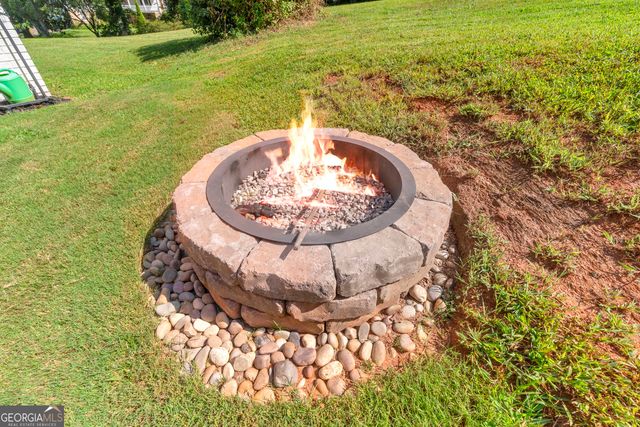 1472 Hollywood Hwy, Clarkesville, GA 30523