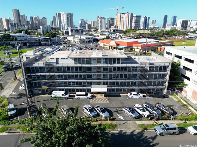 2501 Coyne Street 102, Honolulu, HI 96826