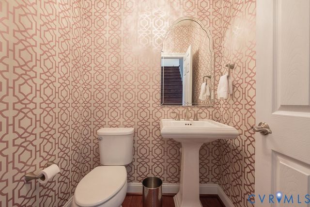 10108 Forrest Patch Dr, Mechanicsville, VA 23116