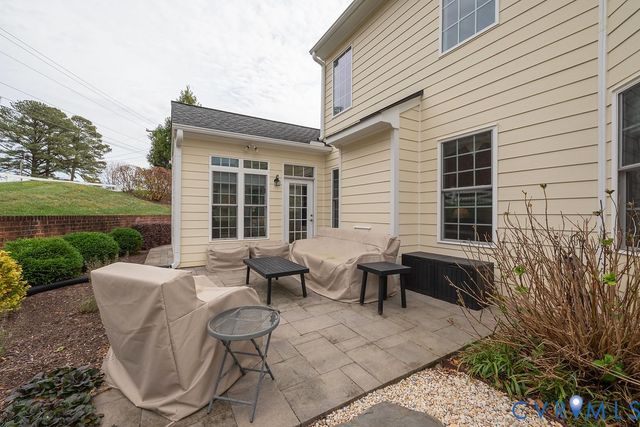 10108 Forrest Patch Dr, Mechanicsville, VA 23116