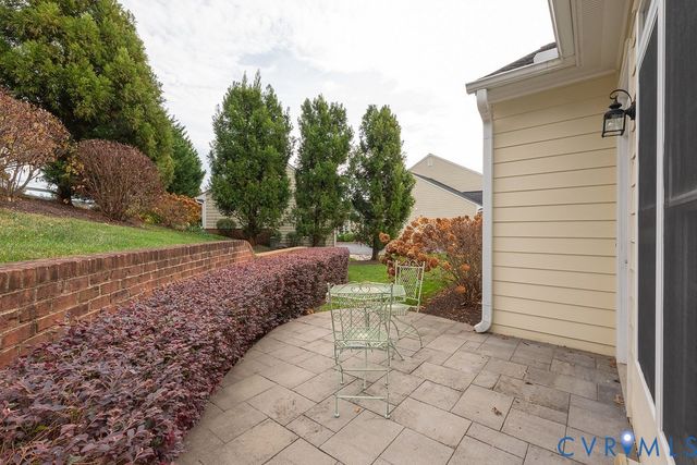 10108 Forrest Patch Dr, Mechanicsville, VA 23116