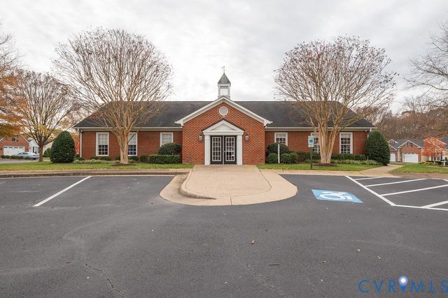 10108 Forrest Patch Dr, Mechanicsville, VA 23116