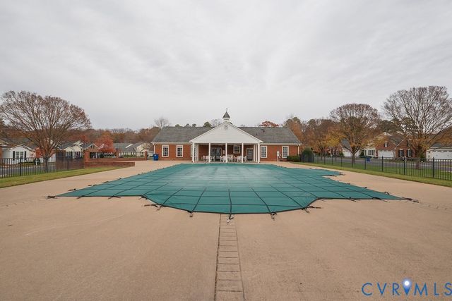 10108 Forrest Patch Dr, Mechanicsville, VA 23116