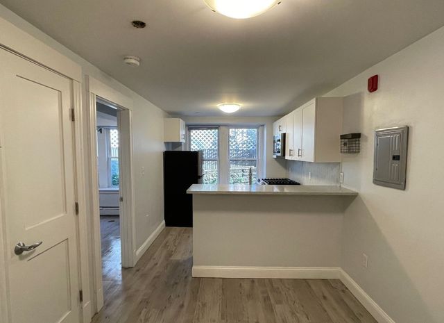 233 Lafayette Street 25, Salem, MA 01970