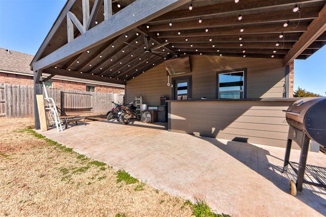 2001 Scarlet Circle, El Reno, OK 73036