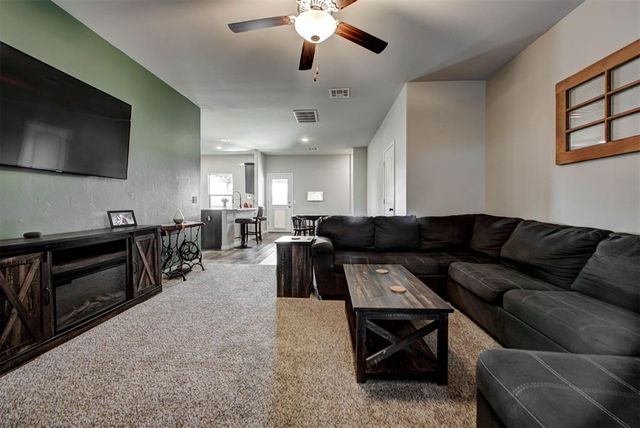 2001 Scarlet Circle, El Reno, OK 73036
