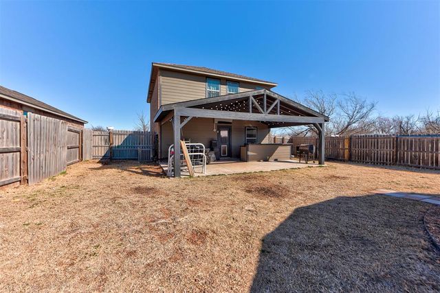 2001 Scarlet Circle, El Reno, OK 73036