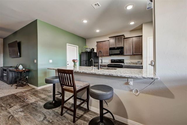 2001 Scarlet Circle, El Reno, OK 73036