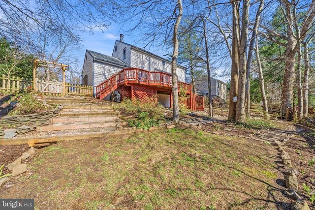 9101 BLUE JUG LNDG, Burke, VA 22015