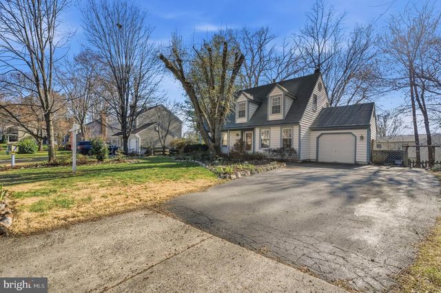 9101 BLUE JUG LNDG, Burke, VA 22015