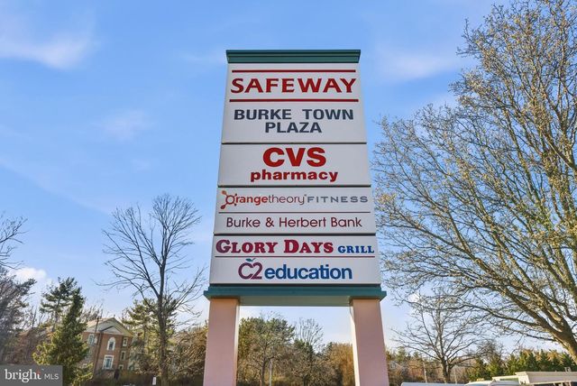 9101 BLUE JUG LNDG, Burke, VA 22015