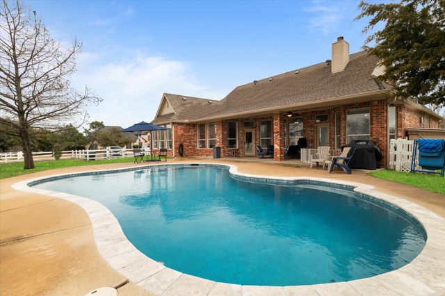 1801 Highland Springs Drive, Haslet, TX 76052