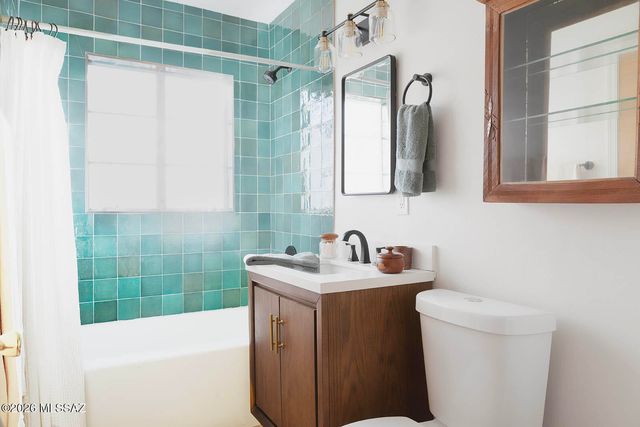4455 E Whitman Street, Tucson, AZ 85711