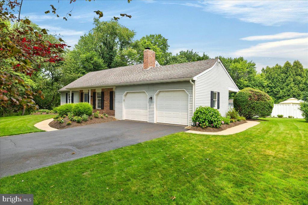 2125 BERRY DR, HATFIELD, PA 19440 — photo 3