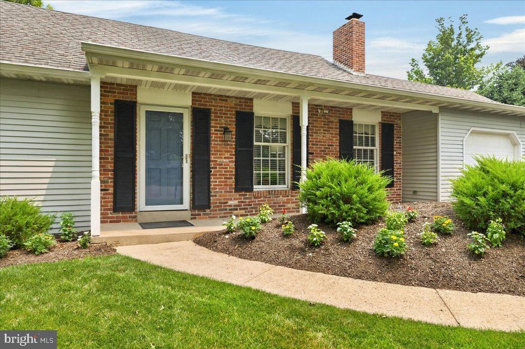 2125 BERRY DR, HATFIELD, PA 19440 — photo 4