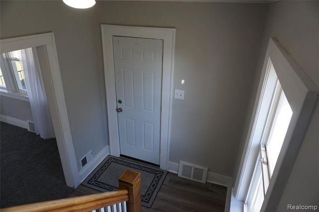 971 N Chevrolet Avenue, Flint, MI 48504