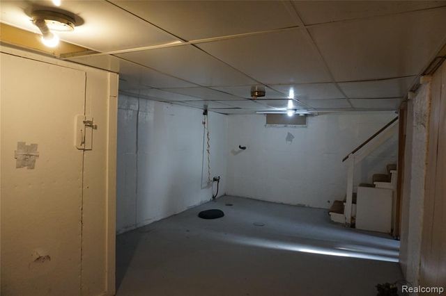 971 N Chevrolet Avenue, Flint, MI 48504