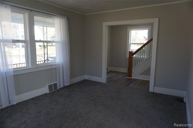 971 N Chevrolet Avenue, Flint, MI 48504