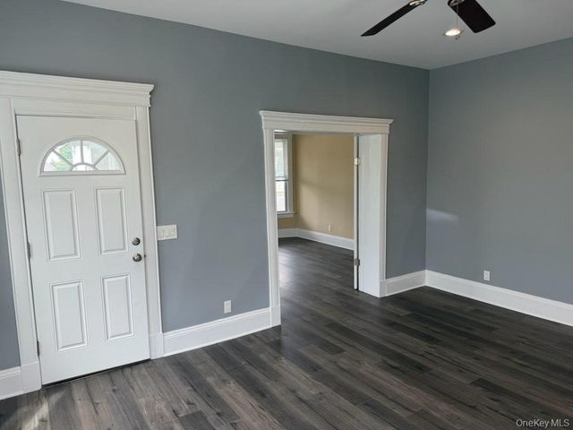 671 Main Street 1, Farmingdale, NY 11735