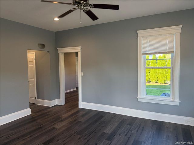 671 Main Street 1, Farmingdale, NY 11735