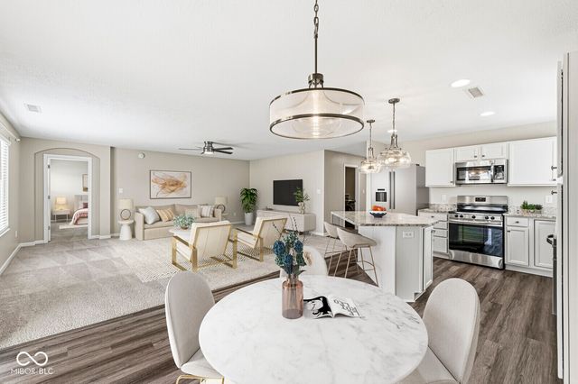 6178 N Woodhaven Drive, Mccordsville, IN 46055