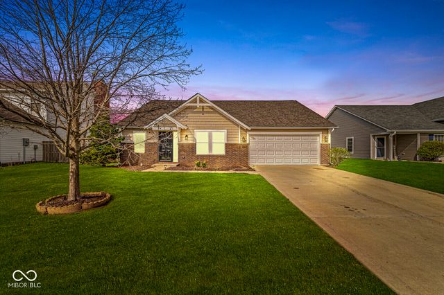 6178 N Woodhaven Drive, Mccordsville, IN 46055