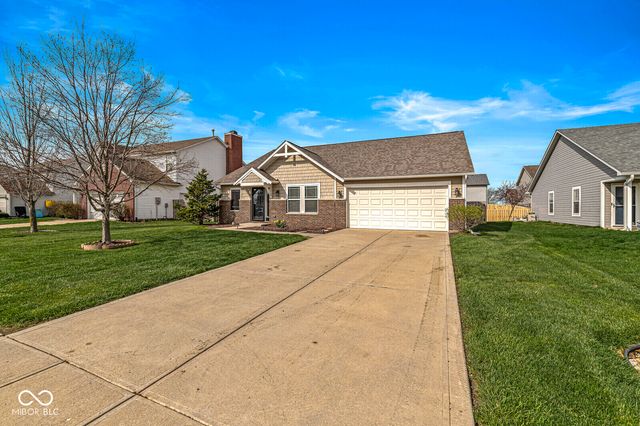 6178 N Woodhaven Drive, Mccordsville, IN 46055