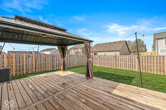 6178 N Woodhaven Drive, Mccordsville, IN 46055