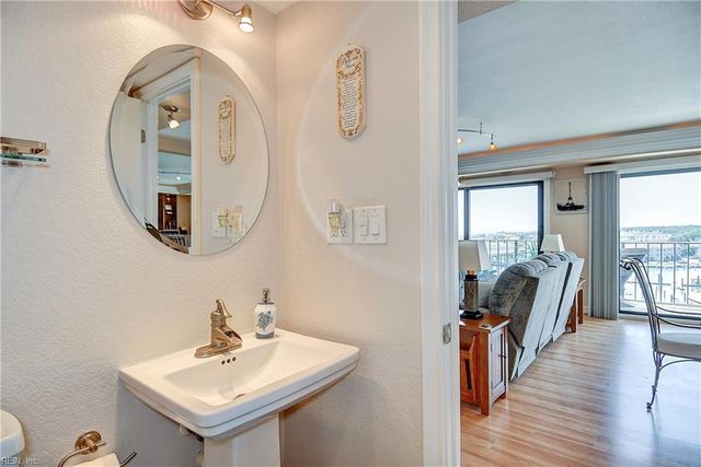 500 Pacific Ave Unit 908, Virginia Beach, VA 23451