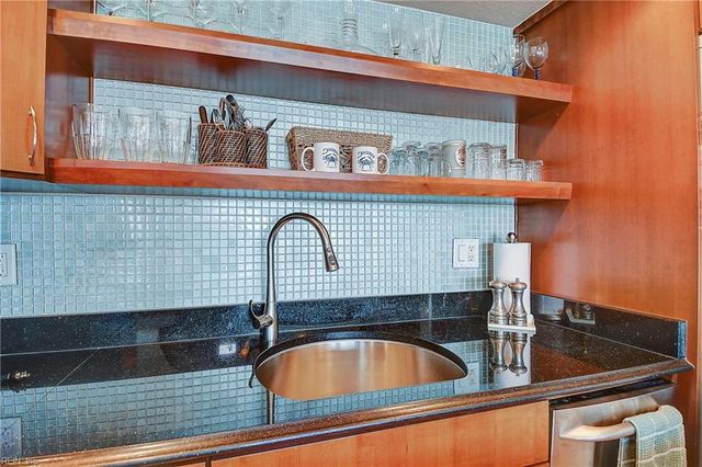 500 Pacific Ave Unit 908, Virginia Beach, VA 23451