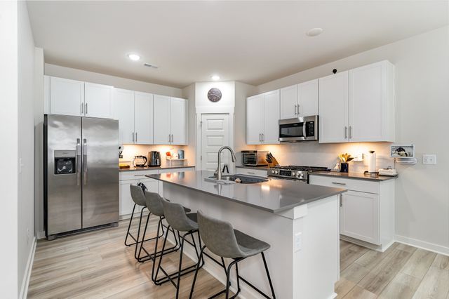 120 Ravens Crest Ave, Mount Juliet, TN 37122