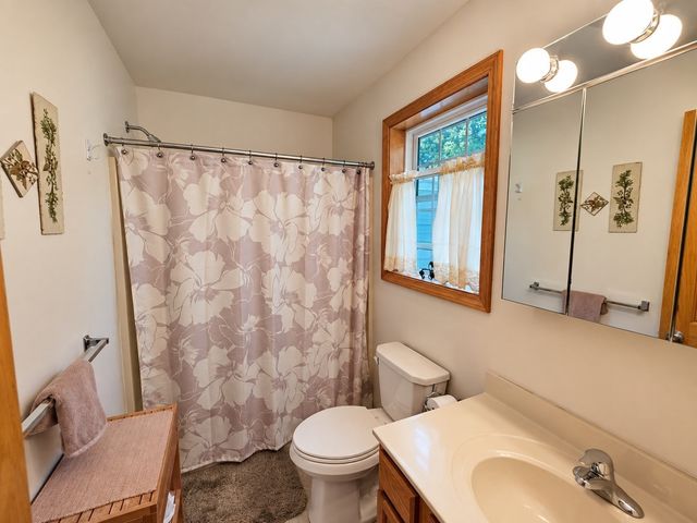36 Ludlow Road, Chicopee, MA 01020