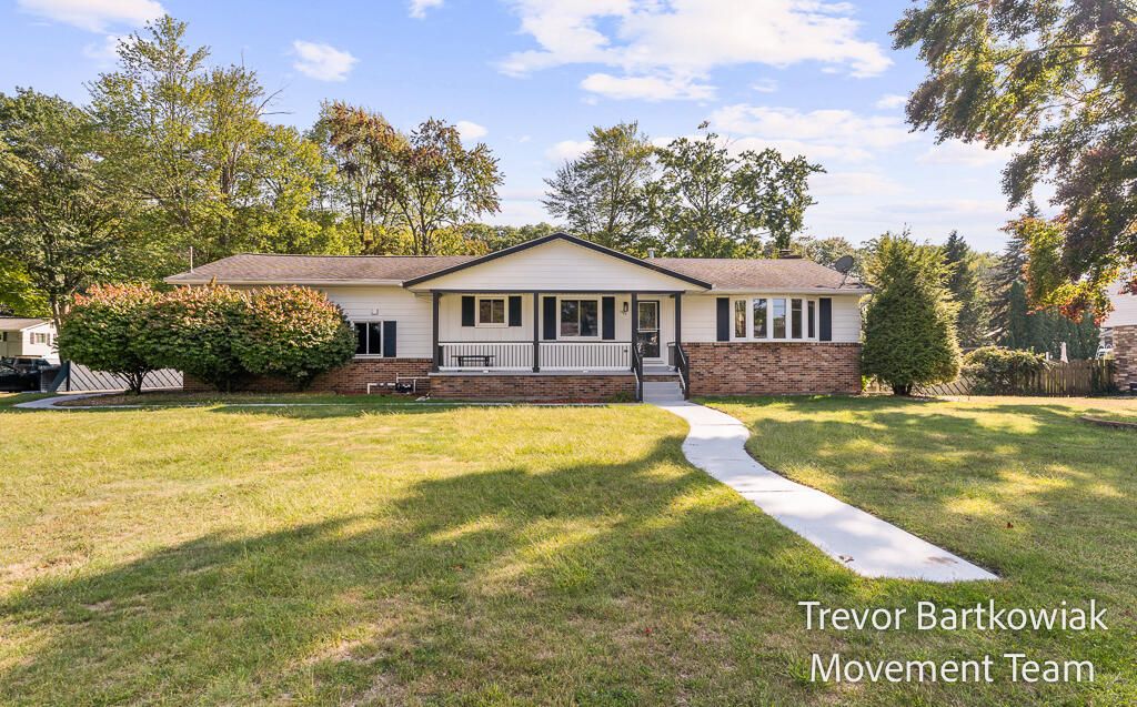 1243 Crandall Avenue, Norton Shores City, MI 49441