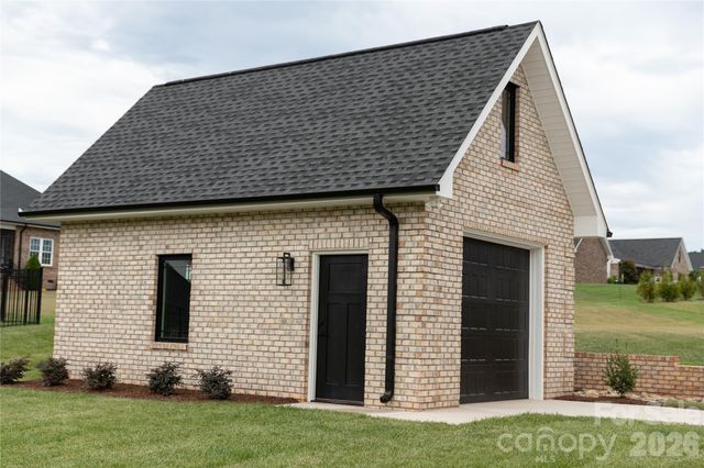 2927 Tavistock Lane, Lincolnton, NC 28092