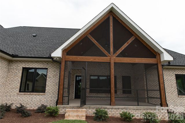 2927 Tavistock Lane, Lincolnton, NC 28092